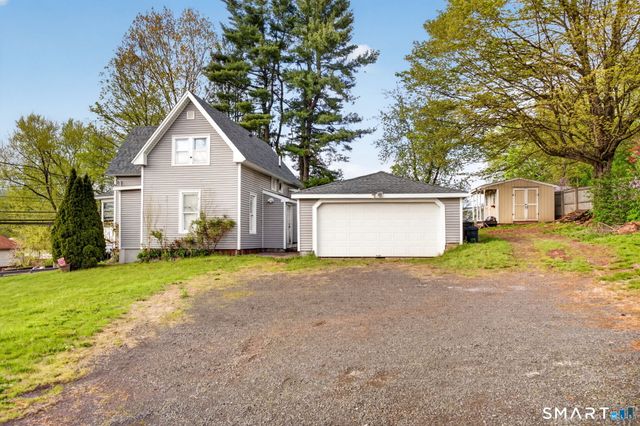 670 Hanover Road, Meriden, CT 06451