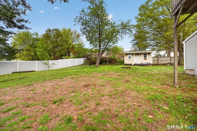 670 Hanover Road, Meriden, CT 06451