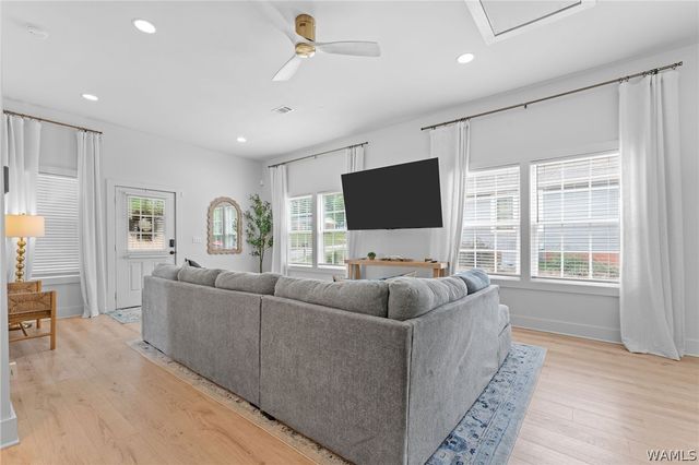 1407 Main, Northport, AL 35476