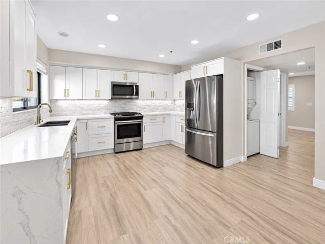 10894 Olinda Street 123, Sun Valley, CA 91352