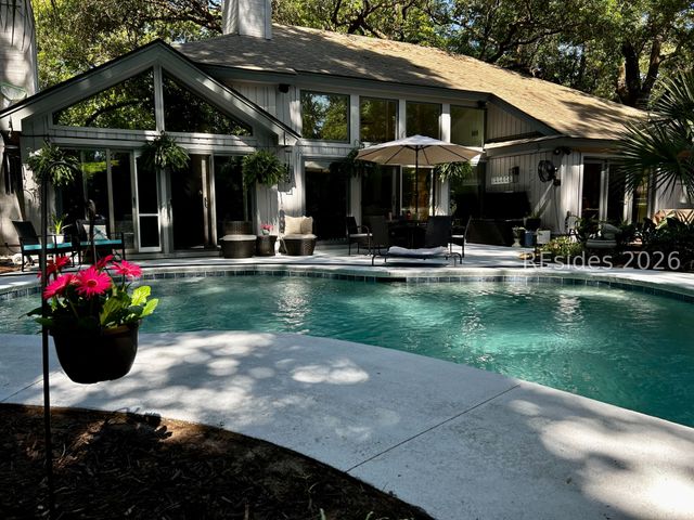 8 Bent Tree Ln, Hilton Head Island, SC 29926
