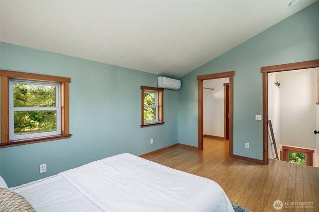 5862 Noon Road, Bellingham, WA 98226