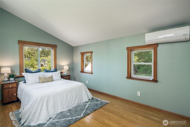 5862 Noon Road, Bellingham, WA 98226