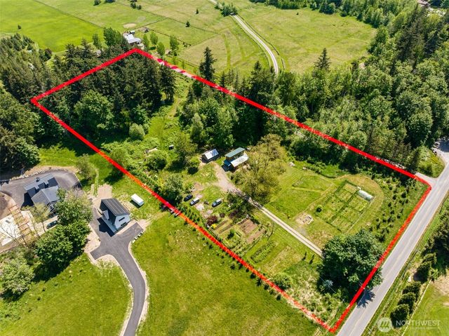 5862 Noon Road, Bellingham, WA 98226