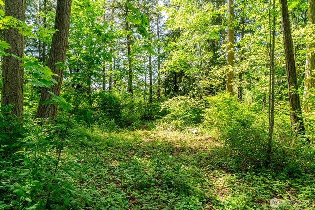 5862 Noon Road, Bellingham, WA 98226