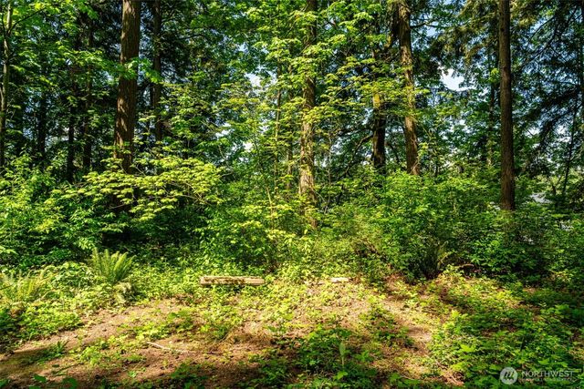 5862 Noon Road, Bellingham, WA 98226