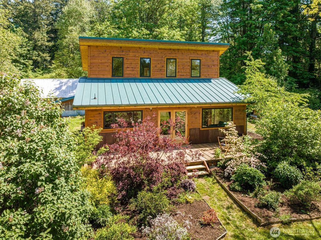 5862 Noon Road, Bellingham, WA 98226