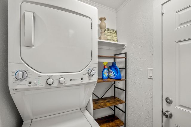 206 Murray Street, Conroe, TX 77301