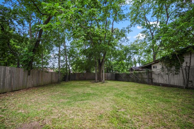 206 Murray Street, Conroe, TX 77301