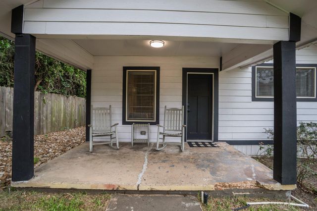 206 Murray Street, Conroe, TX 77301
