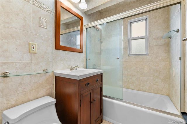 87-18 Marengo Street 2B, Hollis, NY 11423