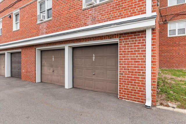 87-18 Marengo Street 2B, Hollis, NY 11423