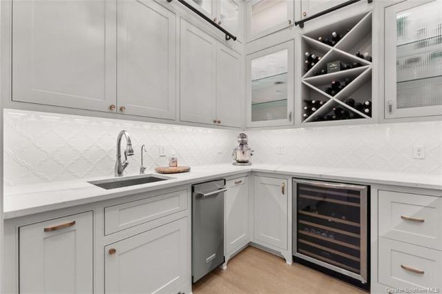 1750 Sutherland Road, Lake Charles, LA 70611