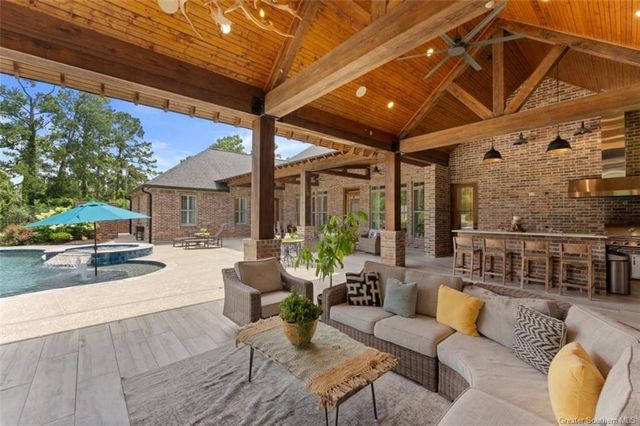 1750 Sutherland Road, Lake Charles, LA 70611