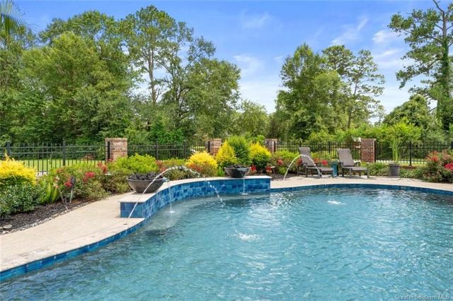 1750 Sutherland Road, Lake Charles, LA 70611