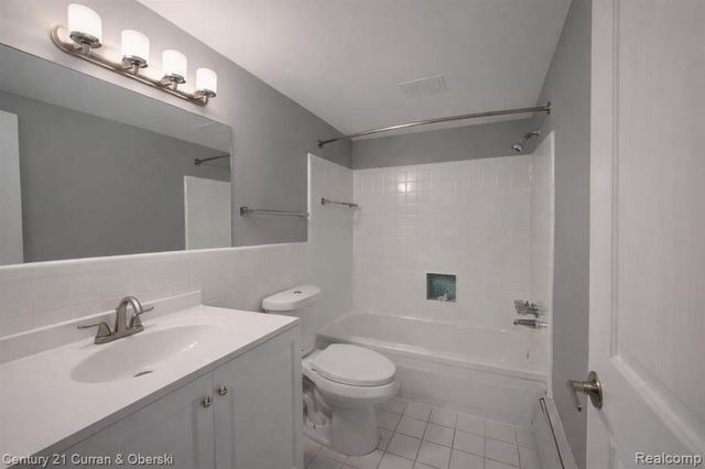 6035 Southfield Road 12, Detroit, MI 48228