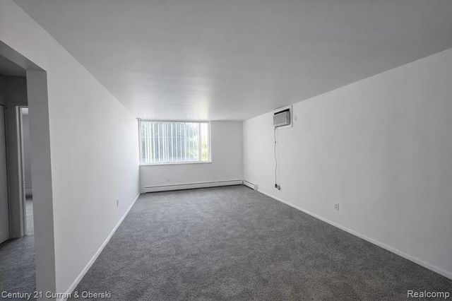 6035 Southfield Road 12, Detroit, MI 48228