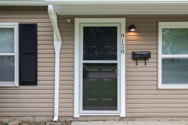 8128 Barry Road, Indianapolis, IN 46219