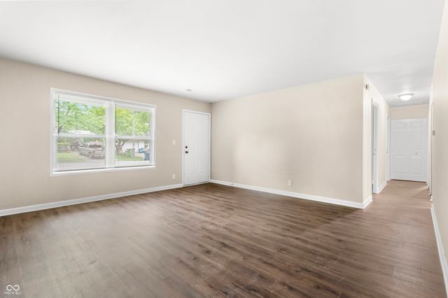 8128 Barry Road, Indianapolis, IN 46219