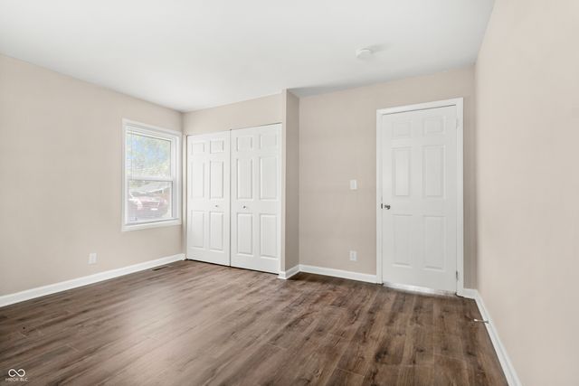 8128 Barry Road, Indianapolis, IN 46219