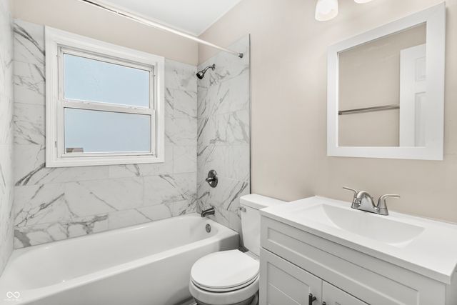 8128 Barry Road, Indianapolis, IN 46219