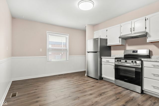 8128 Barry Road, Indianapolis, IN 46219