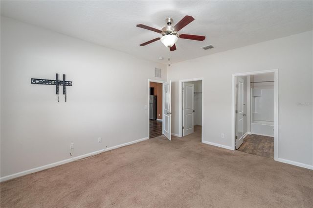 1056 NAES LANE, Lake Wales, FL 33853