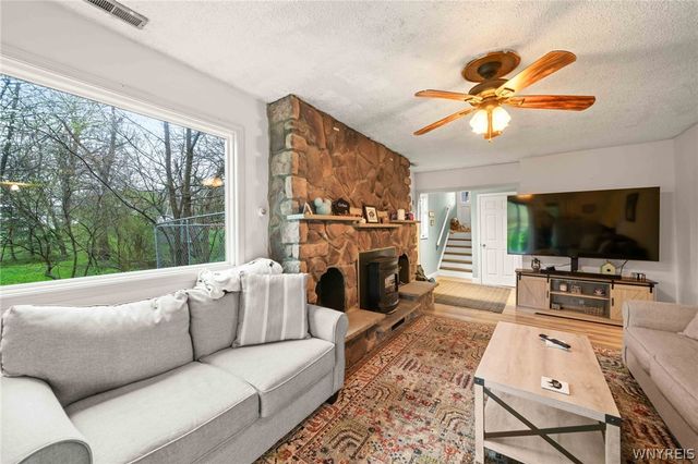 342 Allendale Road, West Seneca, NY 14224