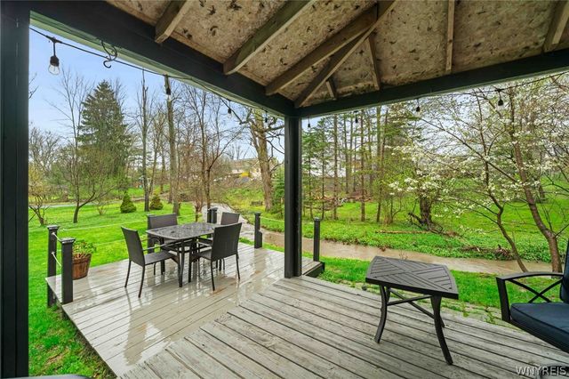 342 Allendale Road, West Seneca, NY 14224