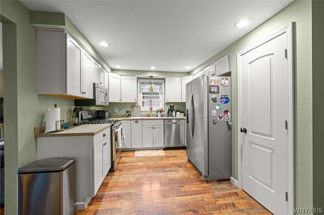 342 Allendale Road, West Seneca, NY 14224