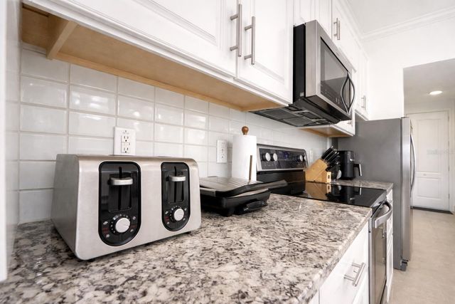 4084 OAKTREE DRIVE, Davenport, FL 33837