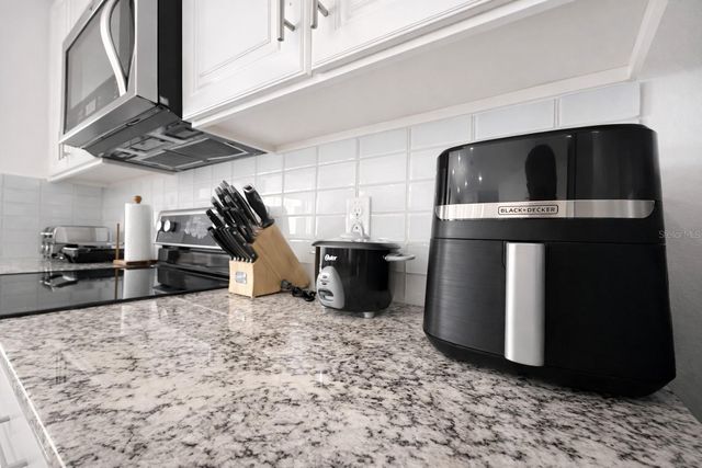 4084 OAKTREE DRIVE, Davenport, FL 33837