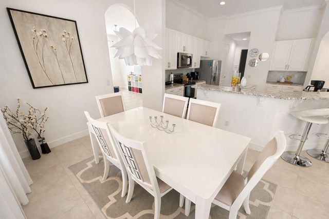 4084 OAKTREE DRIVE, Davenport, FL 33837