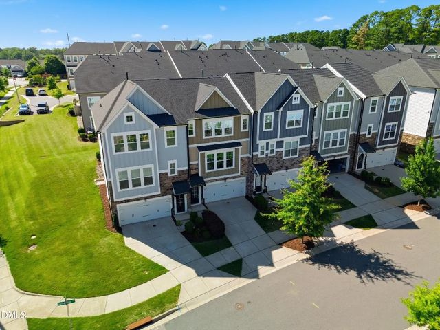 8403 Garnet Rose Lane, Raleigh, NC 27615