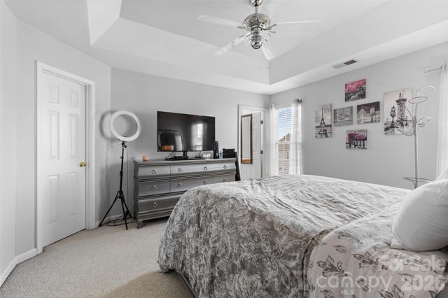 9775 Mallard Glen Drive, Charlotte, NC 28262