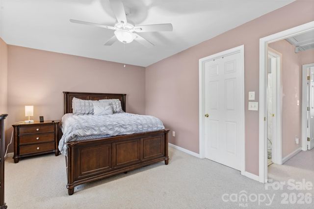 9775 Mallard Glen Drive, Charlotte, NC 28262