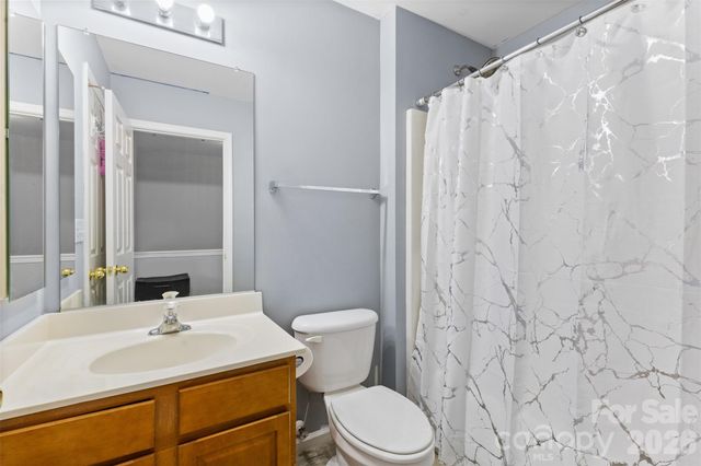 9775 Mallard Glen Drive, Charlotte, NC 28262