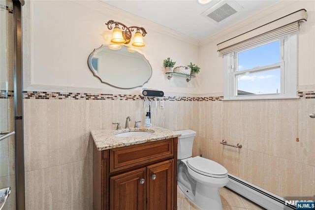 425 Victor Street, Saddle Brook, NJ 07663