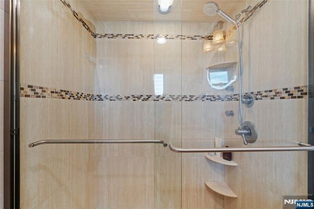 425 Victor Street, Saddle Brook, NJ 07663