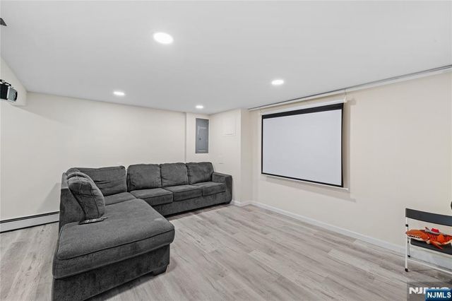 425 Victor Street, Saddle Brook, NJ 07663