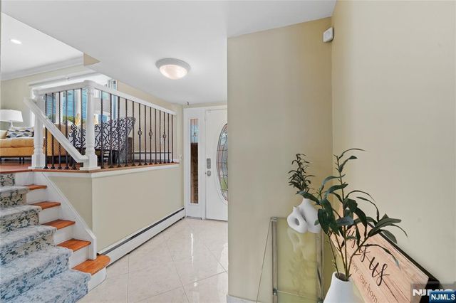 425 Victor Street, Saddle Brook, NJ 07663