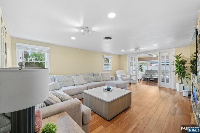 425 Victor Street, Saddle Brook, NJ 07663