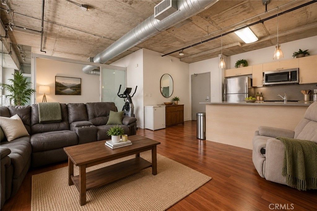 Image 2 of property listing at 645 W 9th Street 314, Los Angeles, CA 90015