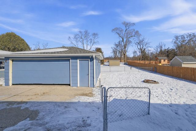 3008 E Shawnee Avenue, Des Moines, IA 50317