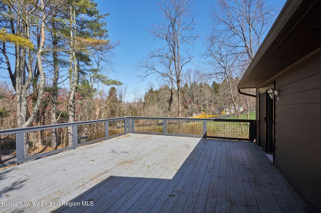 361 Allen Road, Salt Point, NY 12578