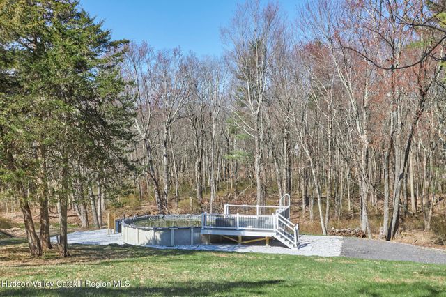 361 Allen Road, Salt Point, NY 12578