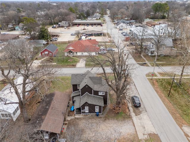 622 Wright Street, Siloam Springs, AR 72761