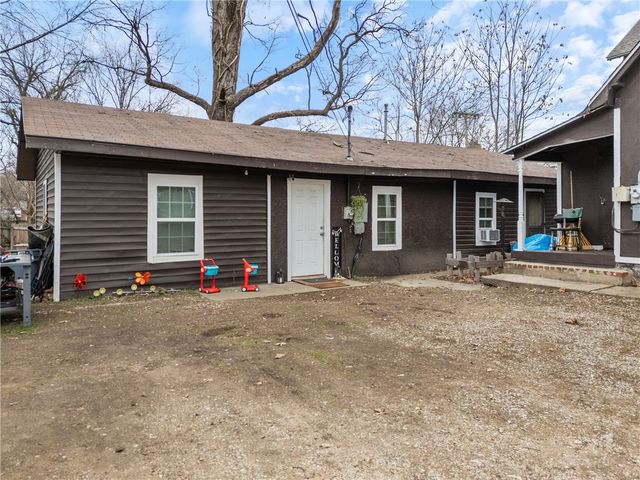 622 Wright Street, Siloam Springs, AR 72761