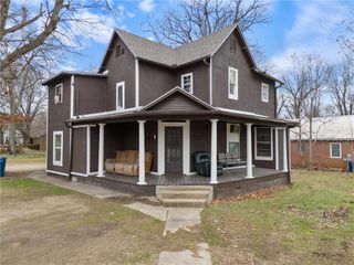 622 Wright Street, Siloam Springs, AR 72761