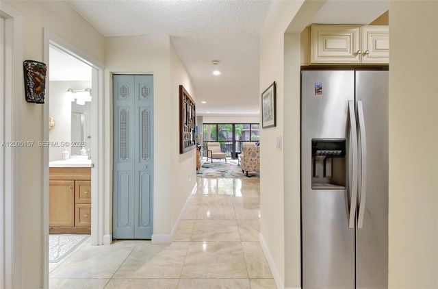 3605 S Ocean Blvd 206, South Palm Beach, FL 33480